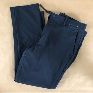 MENS UNIQLO PANTS SLIM FIT SIZE MEDIUM